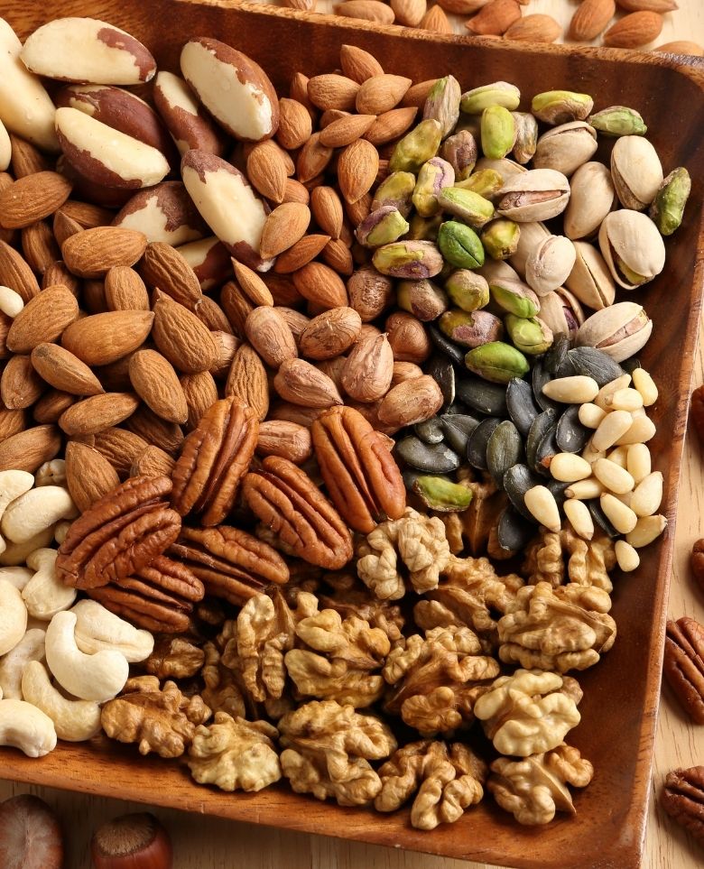 Frutos secos seleccionados para importación y distribución en Europa por Zenira Trade