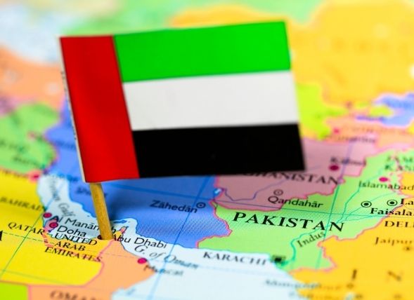 Bandera minimalista de Emiratos Árabes Unidos para el mercado de origen de Zenira Trade